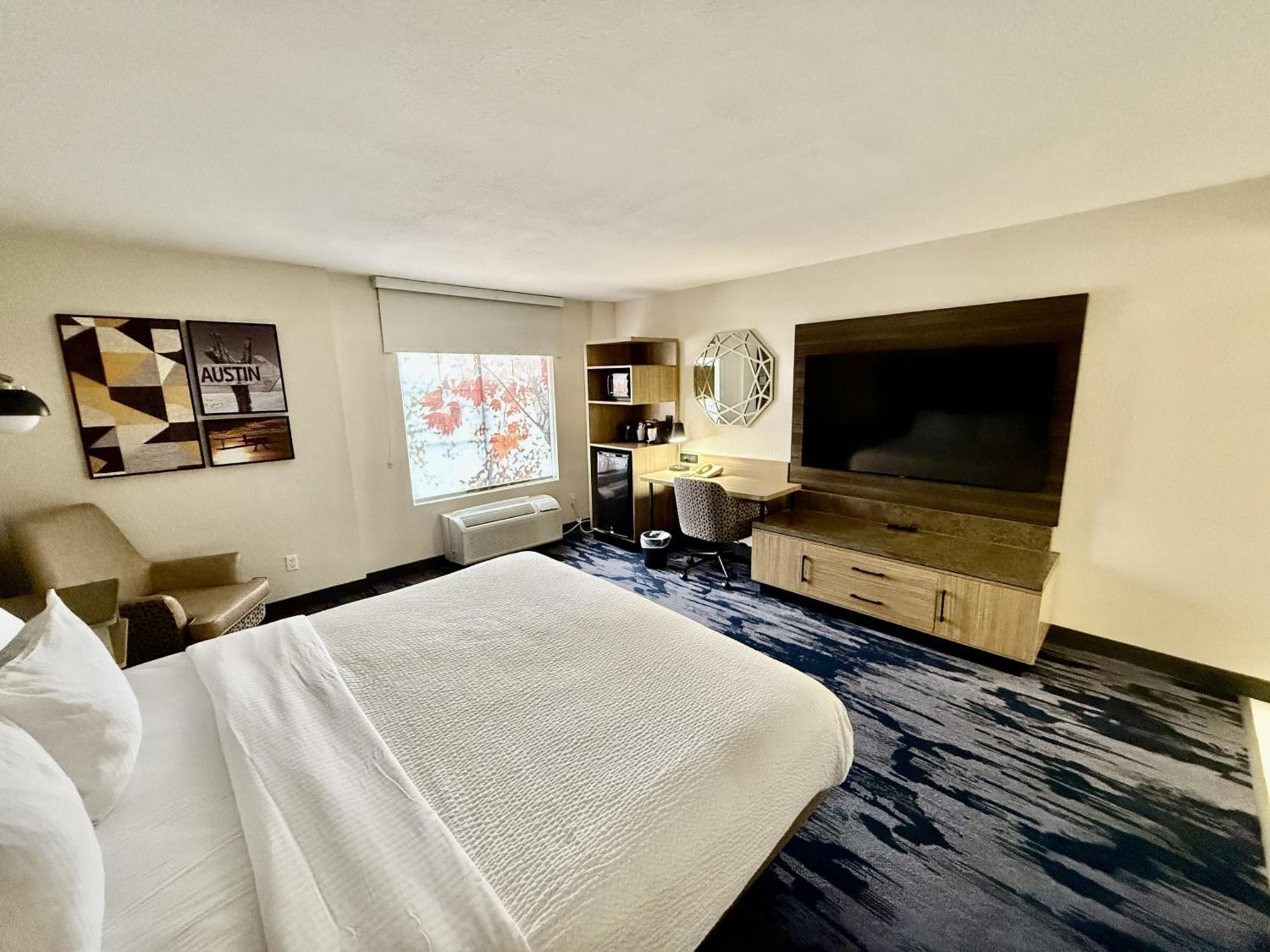 La Quinta By Wyndham Austin Southwest Hotel Bagian luar foto