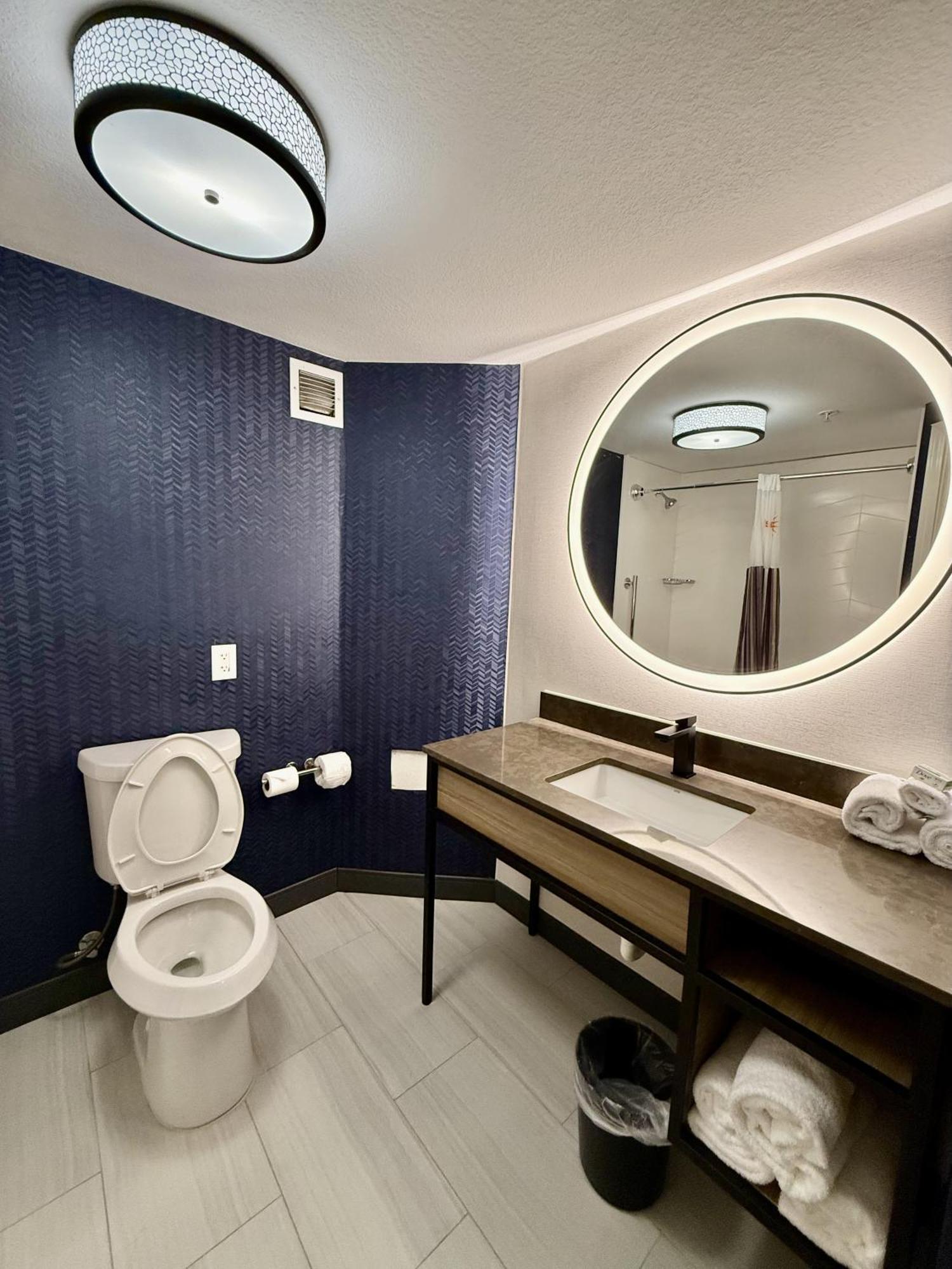 La Quinta By Wyndham Austin Southwest Hotel Bagian luar foto