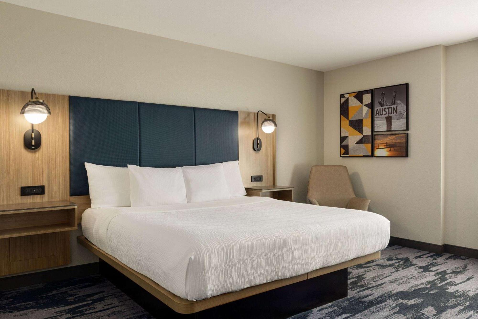 La Quinta By Wyndham Austin Southwest Hotel Bagian luar foto